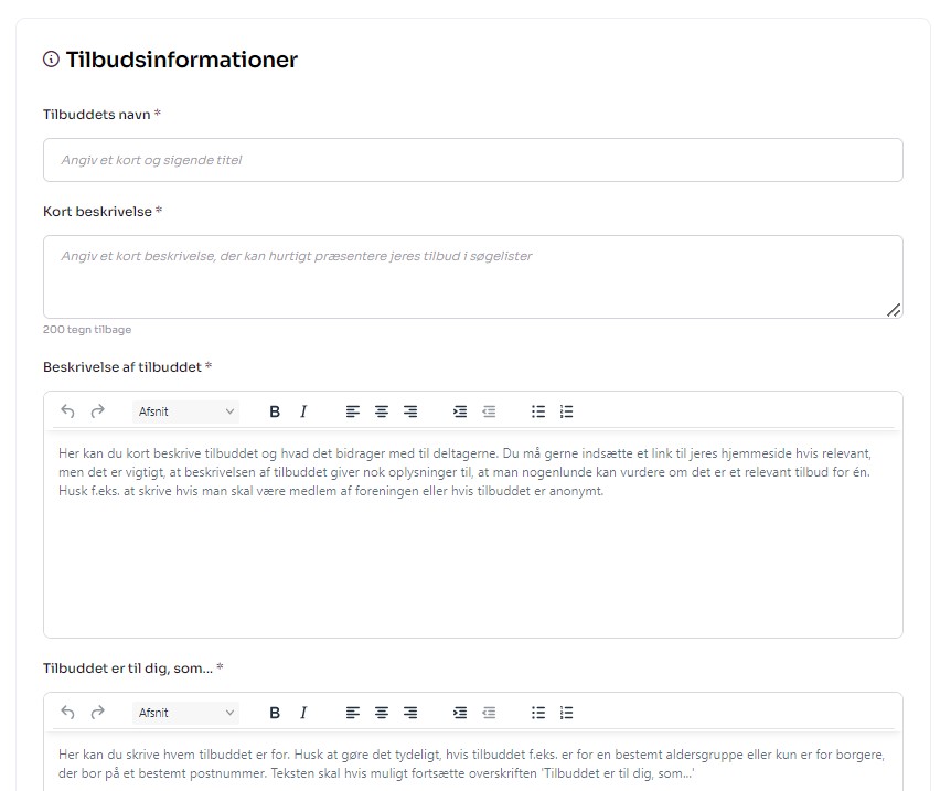 Skærmbillede fra Socialkompas der viser hvor man indtaster oplysninger om tilbuddets navn, beskrivelse og hvem tilbuddet henvender sig til